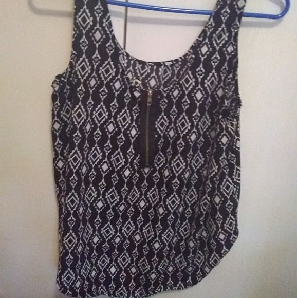 La Hearts Tops - La hearts loose fitting tank top